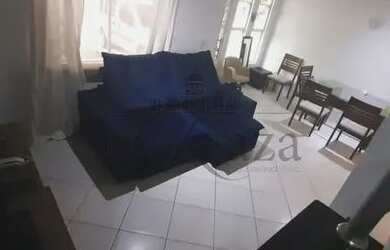 Imagem: A casa possui 3 Dormitórios, 2 Banheiros, 1 Vaga na garagem