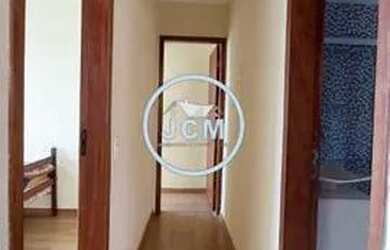 Imagem: O apartamento possui 3 Dormitórios, 1 Banheiro, 1 Vaga na garagem