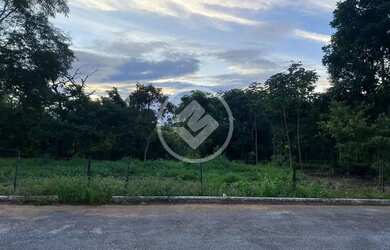 Imagem: O terreno possui 2m² de Área, Imóvel novo e está localizado