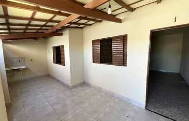 Imagem: A casa possui 1 Dormitório, 1 Banheiro, 40m² de Área e está