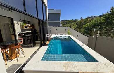 Imagem: A casa em condomínio possui 3 Dormitórios, 4 Banheiros, 4