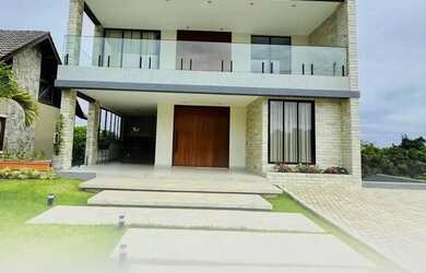 Imagem: A casa em condomínio possui 5 Dormitórios, 5 Banheiros, 4