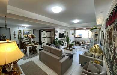 Imagem: O apartamento possui 3 Dormitórios, 4 Banheiros, 2 Vagas na