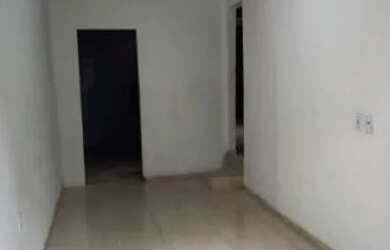 Imagem: A casa possui 2 Dormitórios e 2 Banheiros e está localizado