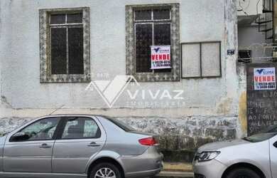 Imagem: A casa possui 2 Dormitórios, 1 Banheiro e está localizado