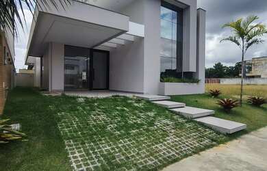 Imagem: A casa em condomínio possui 3 Dormitórios, 4 Banheiros, 1