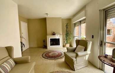 Imagem: O apartamento possui 3 Dormitórios, 2 Banheiros, 1 Vaga na