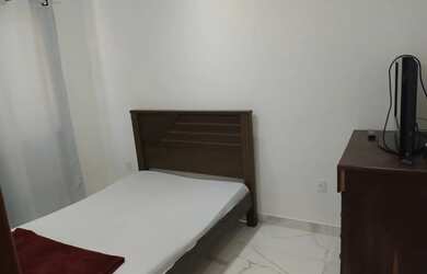 Imagem 8: Pertinho da PRAIA. Acomodam 12 pessoas, 5 Vagas na garageme3 Dormitórios