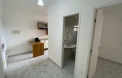 Imagem: O apartamento possui 1 Dormitório, 1 Banheiro, 40m² de Área