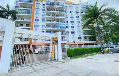 Imagem: O apartamento possui 4 Dormitórios, 3 Banheiros, 1 Vaga na