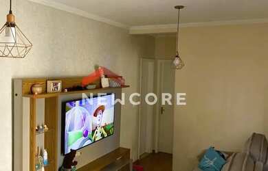 Imagem: O apartamento possui 2 Dormitórios, 1 Banheiro, 2 Vagas na