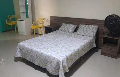 Imagem: O apartamento possui 1 Dormitório, 1 Banheiro, 1 Vaga na garagem