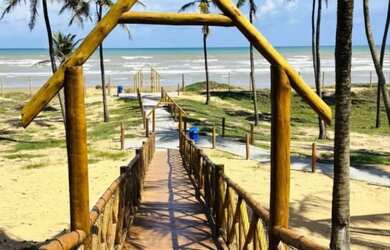 Imagem: O terreno possui 214m² de Área e está localizado em Grageru