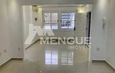 Imagem: O apartamento possui 3 Dormitórios, 1 Banheiro, 1 Vaga na garagem