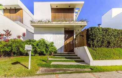 Imagem: A casa em condomínio possui 3 Dormitórios, 5 Banheiros, 5