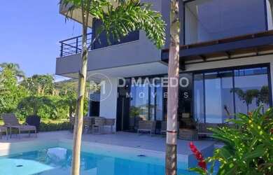 Imagem: A casa possui 5 Dormitórios, 5 Banheiros, 380m² de Área e