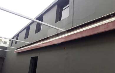 Imagem: O depósito possui 543m² de Área e está localizado em Maracanã