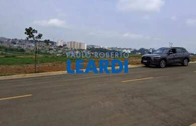 Imagem: O terreno possui 322m² de Área e está localizado em Centro