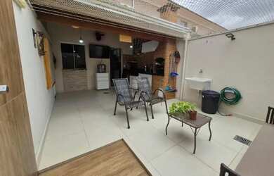 Imagem: A casa em condomínio possui 2 Dormitórios, 2 Banheiros, 1