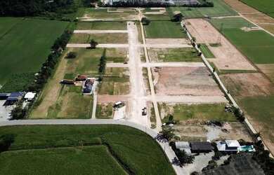 Imagem: O terreno possui 468m² de Área e está localizado em Beira