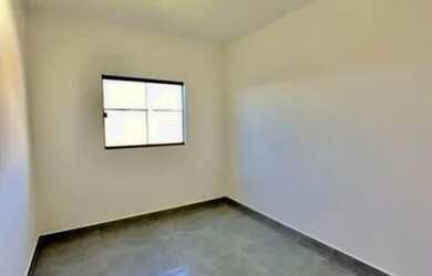 Imagem: A casa possui 3 Dormitórios, 1 Banheiro, 130m² de Área e