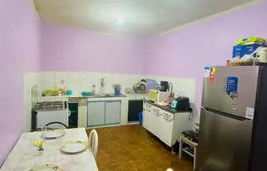 Imagem 2: Casa. Piscina, Varanda, 230.000m² de Áreae1 Vaga na garagem