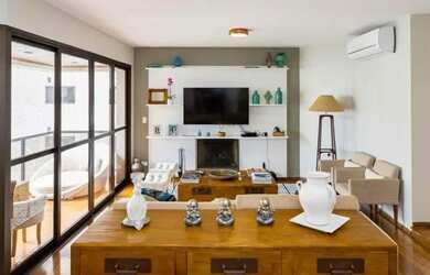 Imagem: O apartamento possui 4 Dormitórios, 5 Banheiros, 3 Vagas na