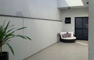 Imagem: A casa em condomínio possui 3 Dormitórios, 2 Banheiros, 2