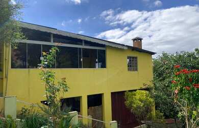 Imagem: A fazenda possui 1.600m² de Área e está localizado em Mairinque