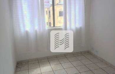 Imagem: O apartamento possui 1 Dormitório, 1 Banheiro, 1 Vaga na garagem