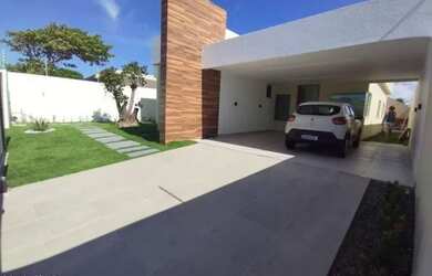 Imagem: A casa possui 5 Dormitórios, 5 Banheiros, 2 Vagas na garagem