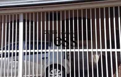 Imagem: A casa possui 5 Dormitórios, 3 Banheiros, 2 Vagas na garagem