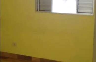 Imagem: A casa possui 2 Dormitórios, 1 Banheiro, Imóvel novo e está