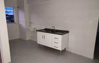 Imagem: O apartamento possui 3 Dormitórios, 1 Banheiro, 1 Vaga na garagem