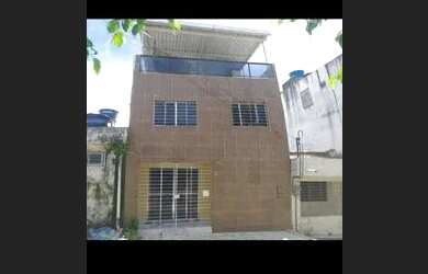 Imagem: A casa possui 2 Dormitórios, 3 Banheiros, 108m² de Área e