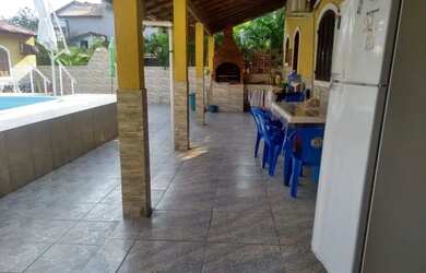 Imagem: A casa possui 4 Dormitórios, 5 Vagas na garagem, Imóvel novo