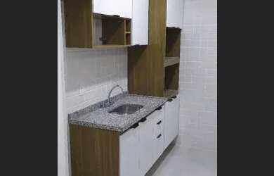 Imagem: O apartamento possui 2 Dormitórios, 1 Banheiro, 1 Vaga na garagem