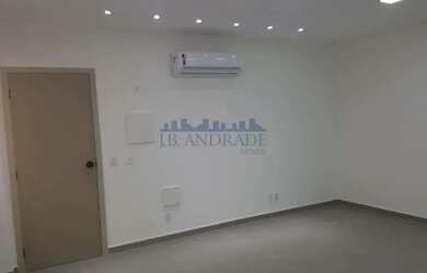 Imagem: O depósito possui 1 Vaga na garagem e 24m² de Área e está