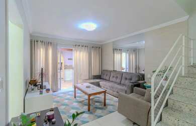 Imagem: A casa em condomínio possui 3 Dormitórios, 4 Banheiros, 3