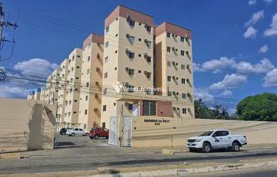 Imagem: O apartamento possui 3 Dormitórios, 1 Banheiro, 1 Vaga na garagem