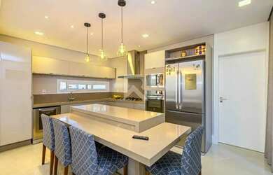 Imagem 11: Casa com Face Leste e Piscina com Spa, 3 quartos 5 Vagas à venda, 400...