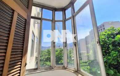 Imagem: O apartamento possui 2 Dormitórios, 1 Banheiro, 74m² de Área