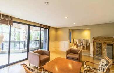 Imagem: O apartamento possui 4 Dormitórios, 5 Banheiros, 3 Vagas na