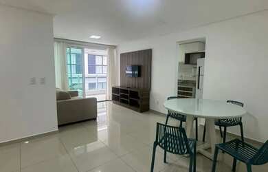 Imagem: O apartamento possui 2 Dormitórios, 2 Banheiros, 2 Vagas na