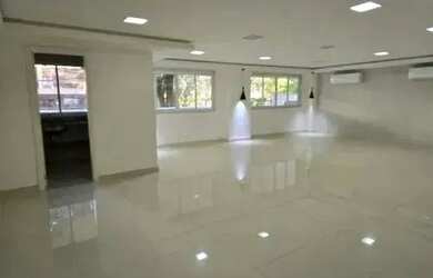 Imagem: O apartamento na cobertura possui 3 Dormitórios, 5 Banheiros