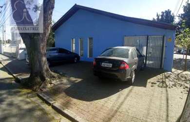 Imagem: O depósito possui 4 Vagas na garagem, 163m² de Área e está