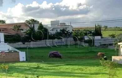 Imagem: O terreno possui 1.053m² de Área e está localizado em Loteamento