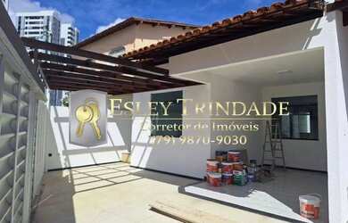 Imagem: A casa possui 3 Dormitórios, 2 Banheiros, 5 Vagas na garagem