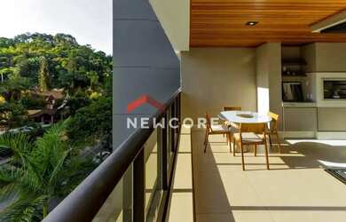 Imagem: O apartamento possui 3 Dormitórios, 5 Banheiros, 3 Vagas na