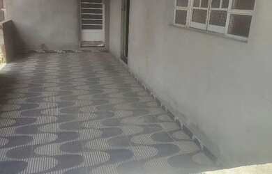 Imagem 9: Casa no Porto do Rosa, comunidade da cerâmica, São Gonçalo. 33 mil